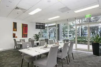 Pacific Suites Canberra